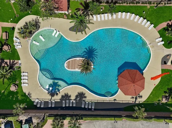 9520 Seawall Blvd APT 315, Galveston, TX 77554