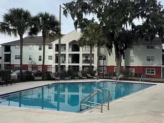 5th image of 2360 SW Archer Rd APT 918