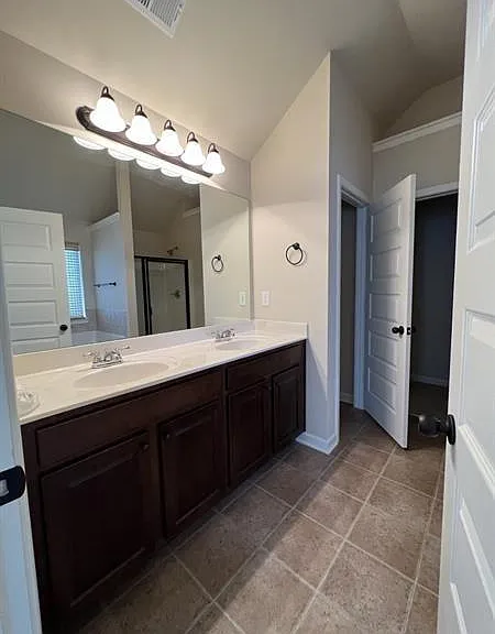 921 Prather Ct — Photo 35