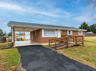 85 Center St E, Greeneville, TN 37743