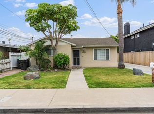 217 E 20th St #A, Costa Mesa, CA 92627