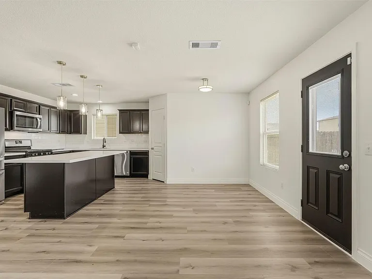 6810 Cortenridge Ln — Photo 10