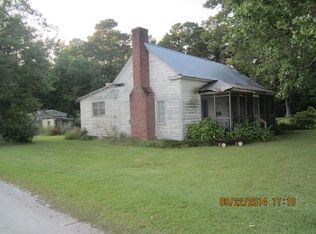 687 Little Deep Creek Rd, Newport, NC 28570