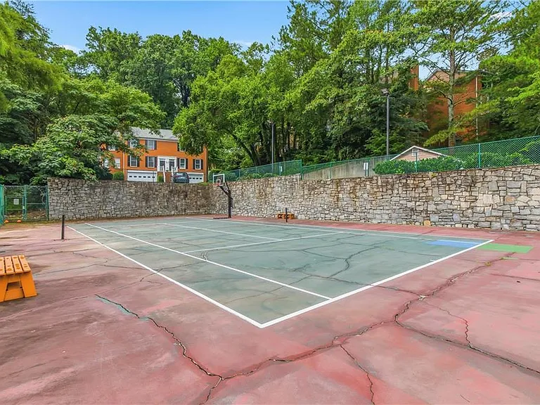 7500 Roswell Rd #80 — Photo 34