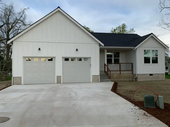 551 2nd St, Sumas, WA 98295