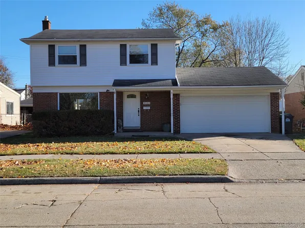 9333 Katherine St, Taylor, MI 48180