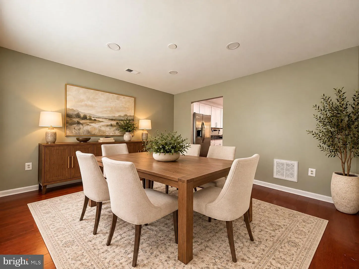 3 bed, 4.0 bath, 2247 sqft, $3,350 — Photo 4