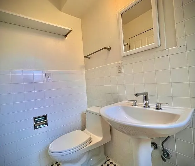 1115 S Atlantic St #19 — Photo 13