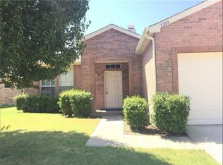 2204 Hickory Dr, Little Elm, TX 75068