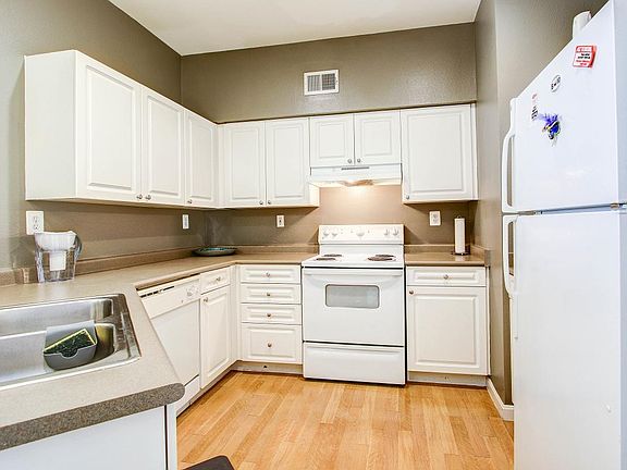 5th image of 8114 Anna Ct #15