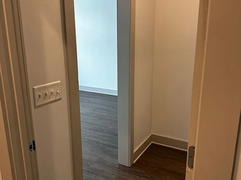 Heritage East Apartments — Photo 24