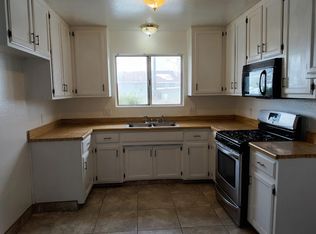 21101 Santa Maria Dr #B, Tehachapi, CA 93561