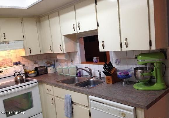 2nd image of 5 Greenfern Cir