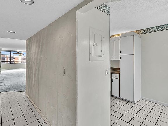 5th image of 10550 E Clairmont Circle #312