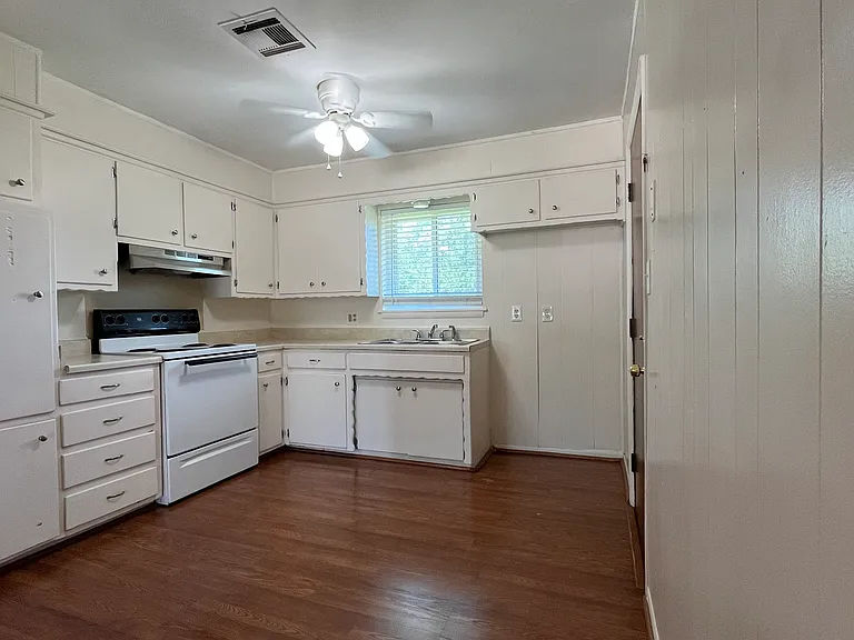 3232 Del Rd — Photo 5