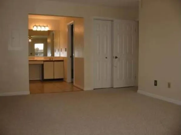 2257 Estuary Ct, Virginia Beach, VA 23451