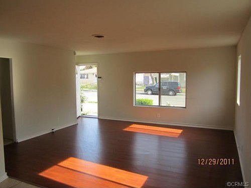5th image of 663 Clark Ave