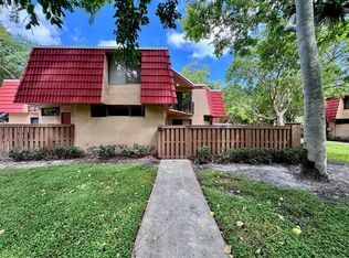 8189 Severn Dr APT D, Boca Raton, FL 33433