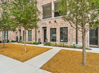 14975 Oak St, Addison, TX 75001