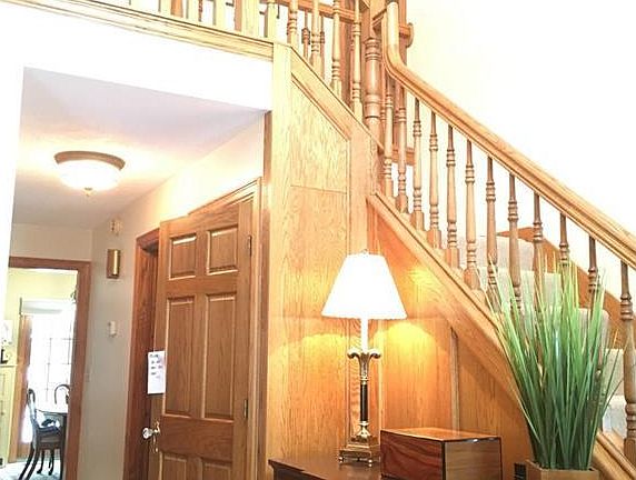2nd image of 591 Avalon Dr SE