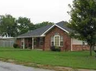 670 Gamble Rd, Centerton, AR 72719