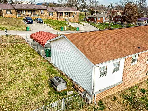 3rd image of 725 Union Ave