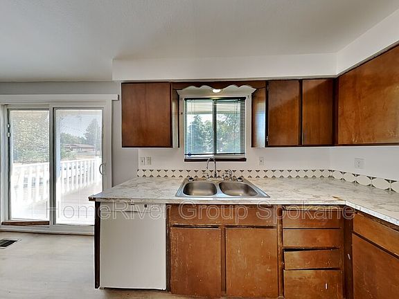 5th image of 116 N Hallett St