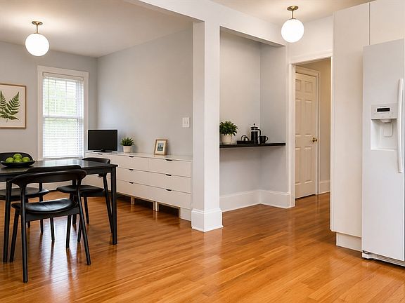 3rd image of 47 Clark St #47