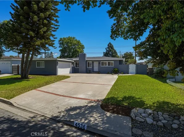 4536 N Linda Terrace Dr, Covina, CA 91722