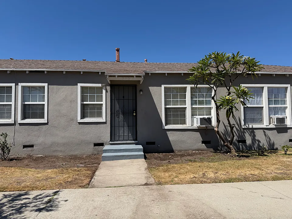 226 S Mission Dr #B