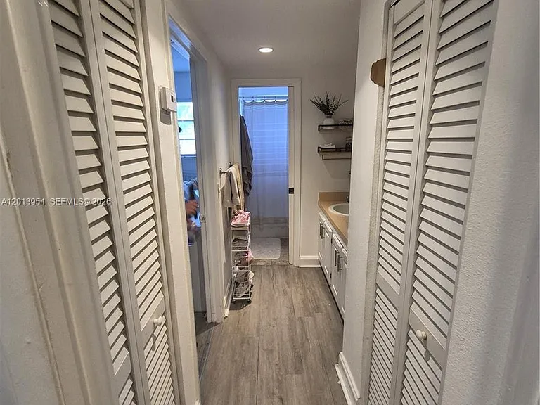 1975 NE 135th St #2H — Photo 10