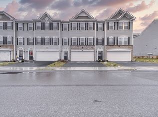 193 Lockheed Dr, Coraopolis, PA 15108