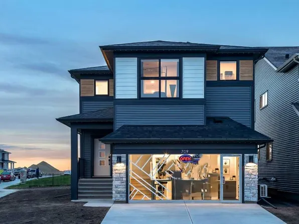 709 N Creekmill Ct SW, Airdrie, AB T4B 5J8