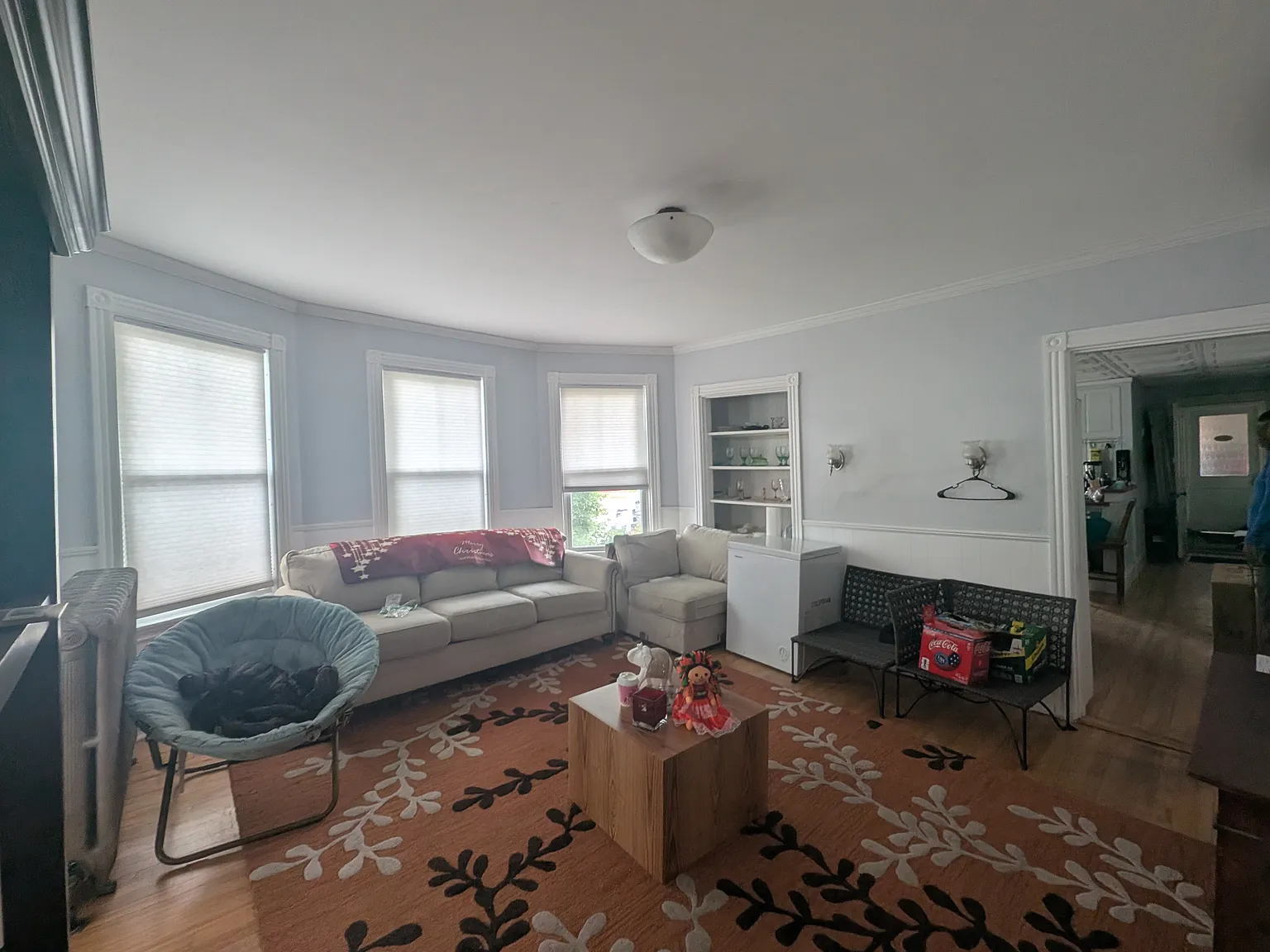 3 bed, 1300 sqft, $3,100 — Photo 3