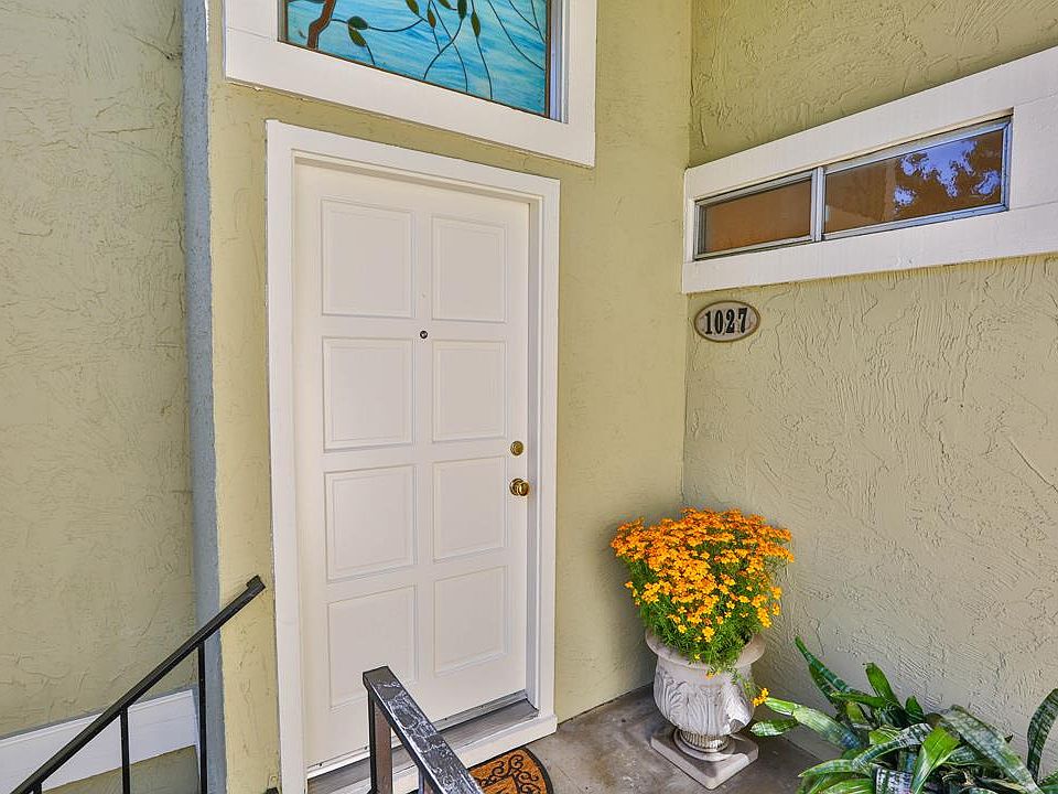 1st image of 1027 Delna Manor Ln