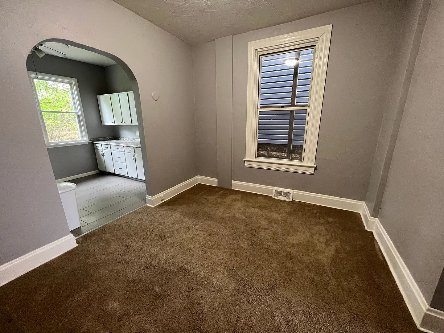 Carnegie - Large 1 BR Apartment, 1st Floor — Photo 4