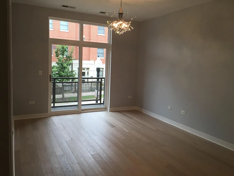 765 W 15th St #209 — Photo 7