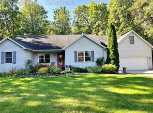 8259 Roosevelt Ave, Mount Morris, MI 48458