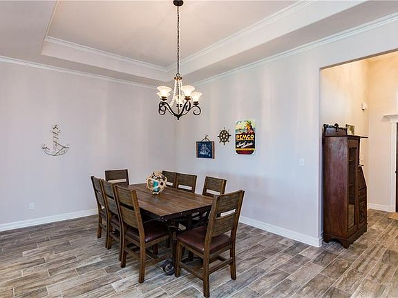 4th image of 3806 Pennine Way