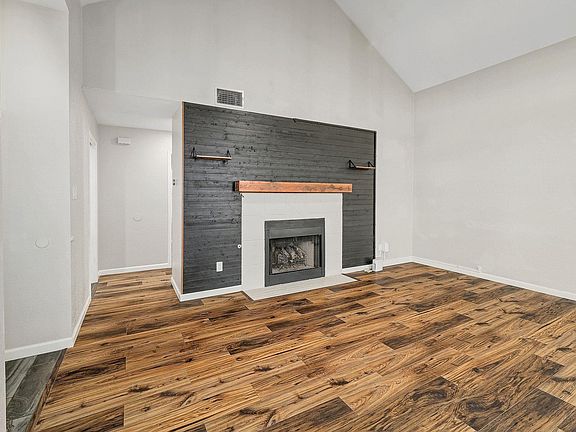 3rd image of 2207 Raintree Path