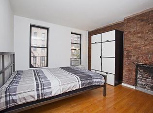 426 W 46th St APT 3B, New York, NY