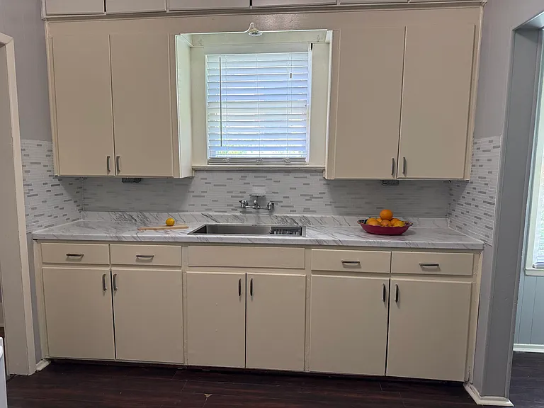 1023 W French Pl — Photo 31