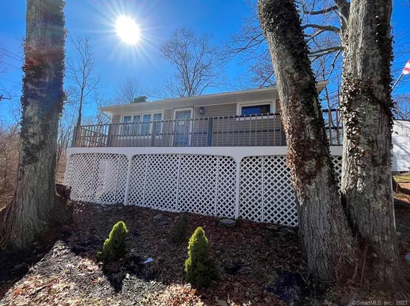 39 Tartia Road, East Hampton, CT 06424