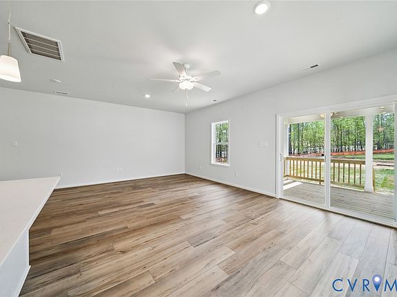 7th image of this home