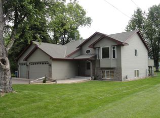890 W 2nd St, Rush City, MN 55069