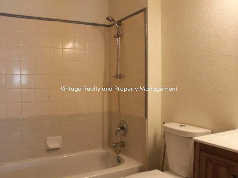 3142 Castellon Way — Photo 15