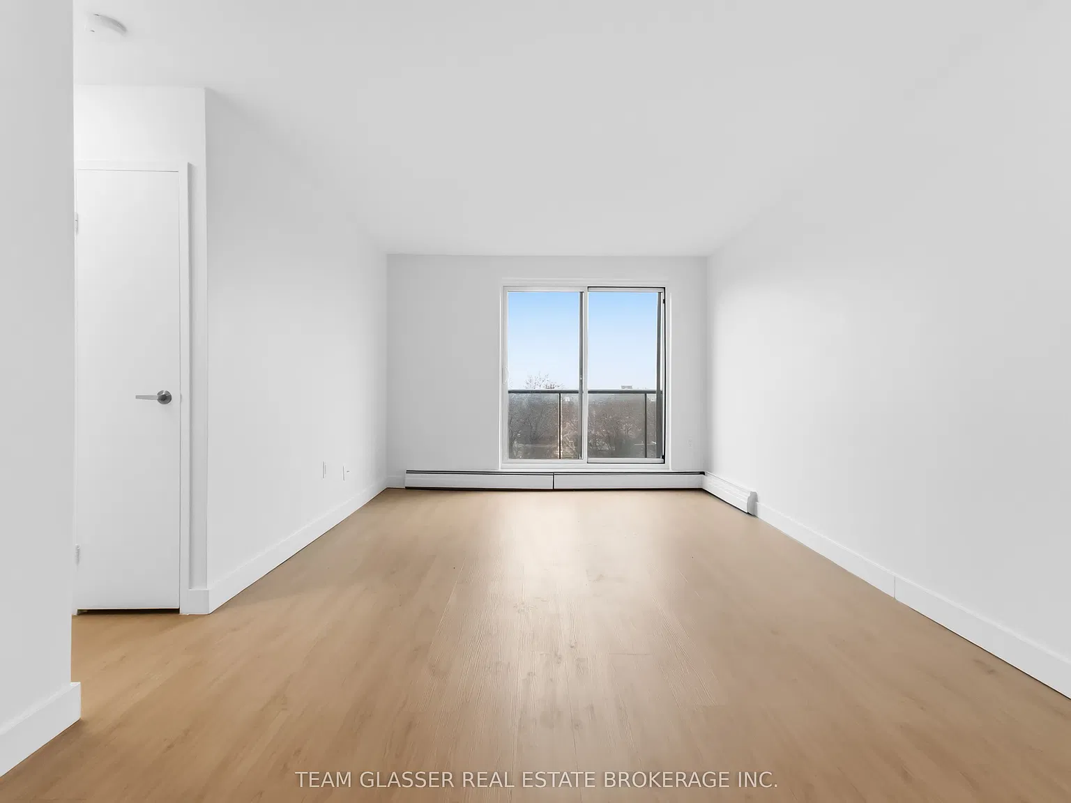 1 bed, $1,368 — Photo 4