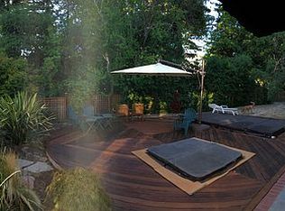 1573 Edgewood Rd, Redwood City, CA 94062