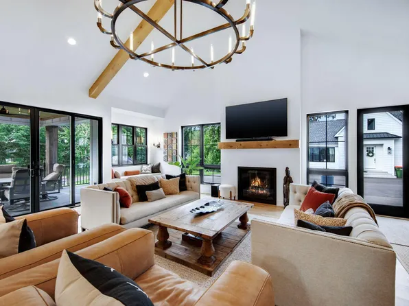 219 Quail St, Mahtomedi, MN 55115