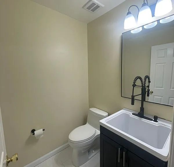 92 Callahan Ct — Photo 31